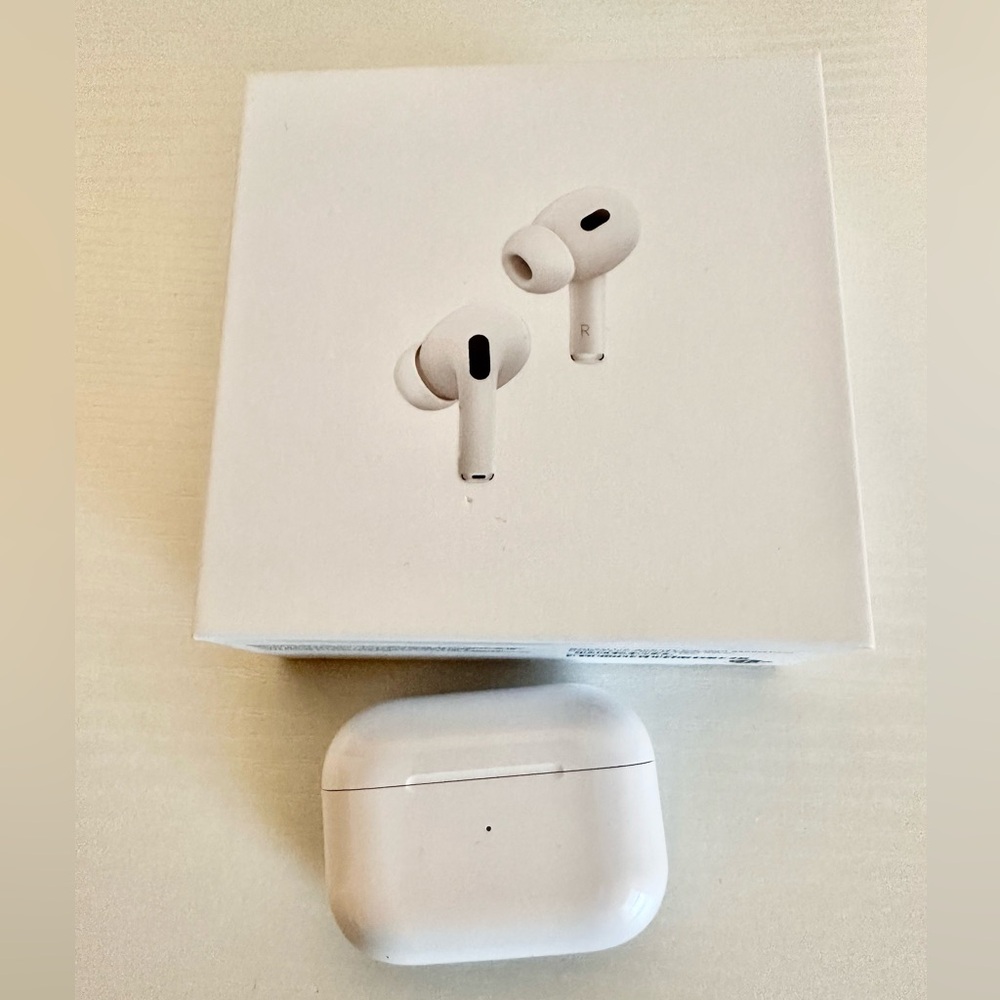 Apple AirPods Pro 2nd Generation with White Charging Case - New